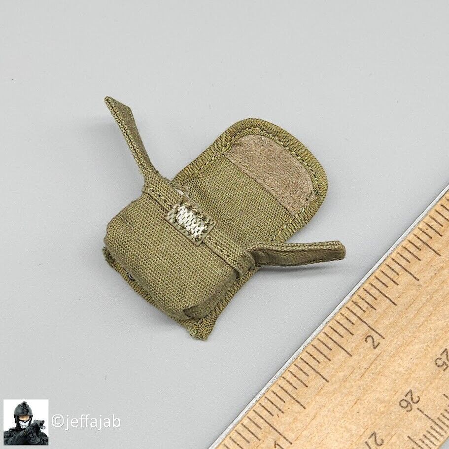 1:6 scale Ujindou Vietnam MACV-SOG Cross-Border Operation Jungle First Aid Pouch