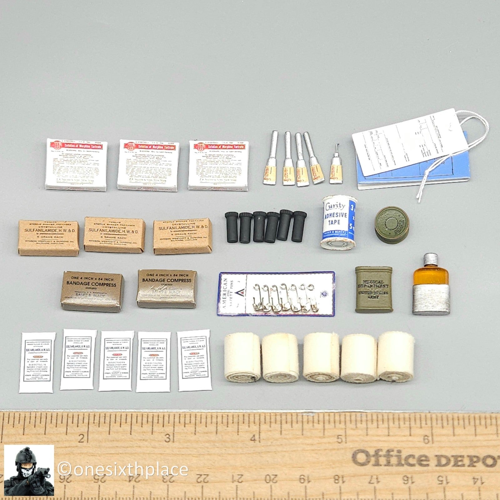 1:6 Scale DiD WWII US 2nd Ranger Battalion Medic Wade Medical Supplies