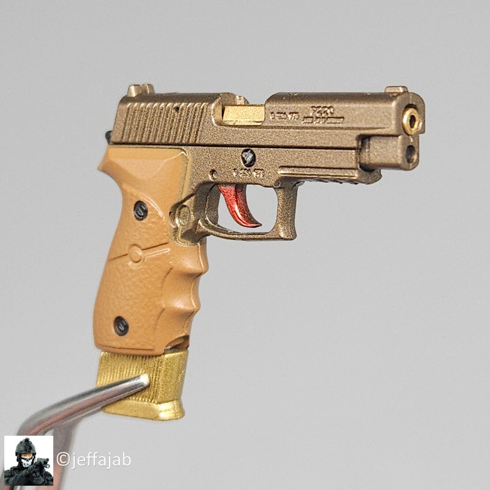 1:6 scale Easy & Simple Doom's Day Coyote Sig Pistol w/ Holster