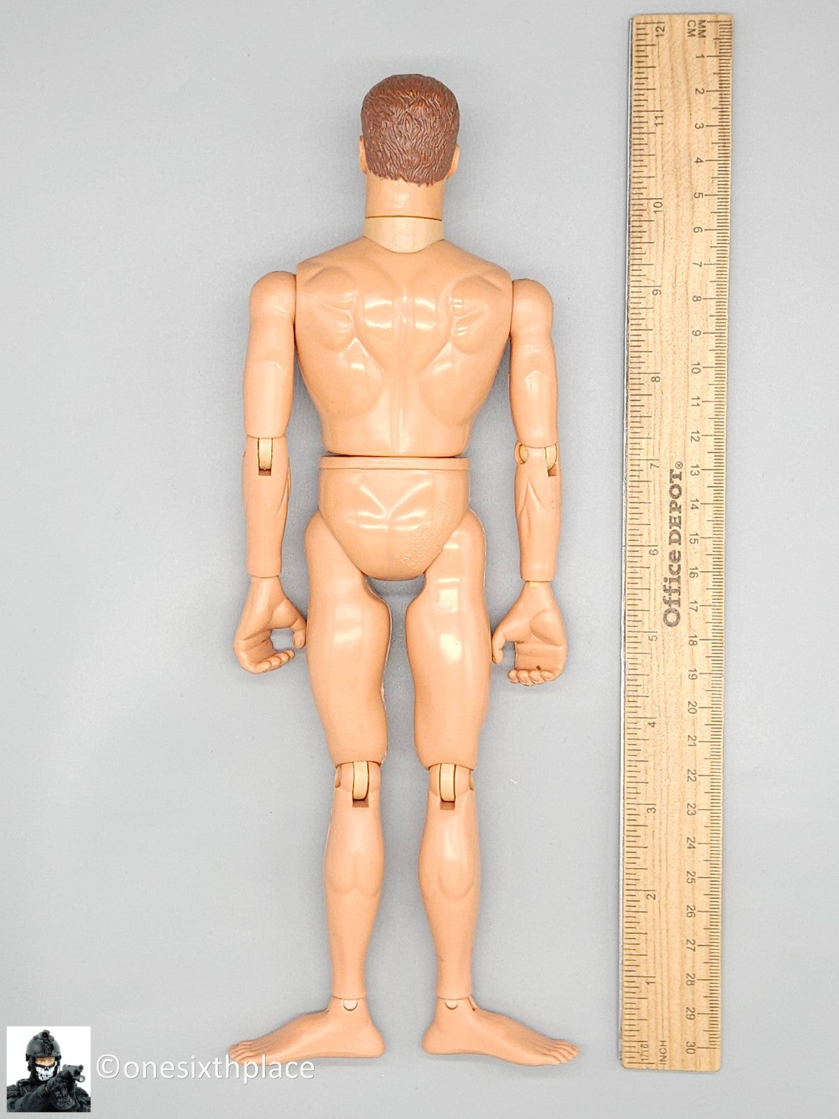1:6 scale Hasbro GI Joe 1996 Male Body w/ Brown Short Hair Brown Eyes 12" Figure