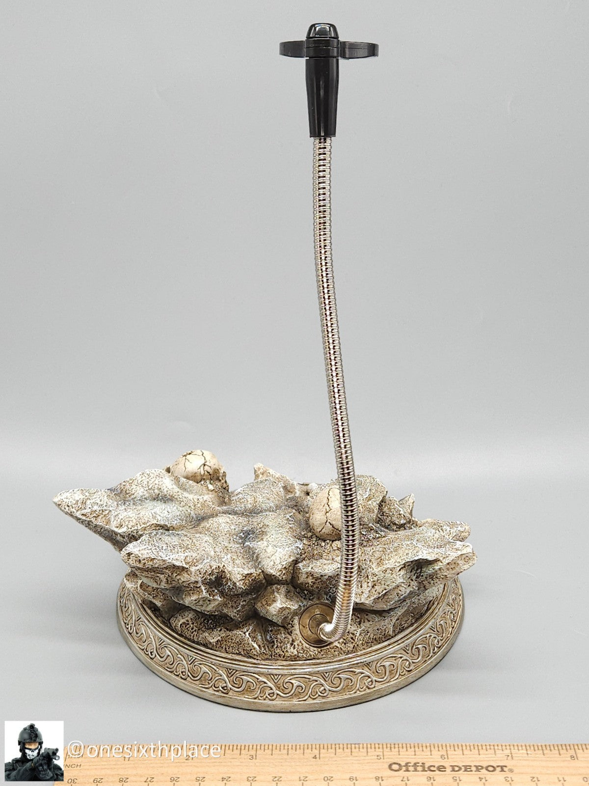 1:6 TBLeague PL2022-202B Hell’s Messenger Silver Display Stand for 12" Figures