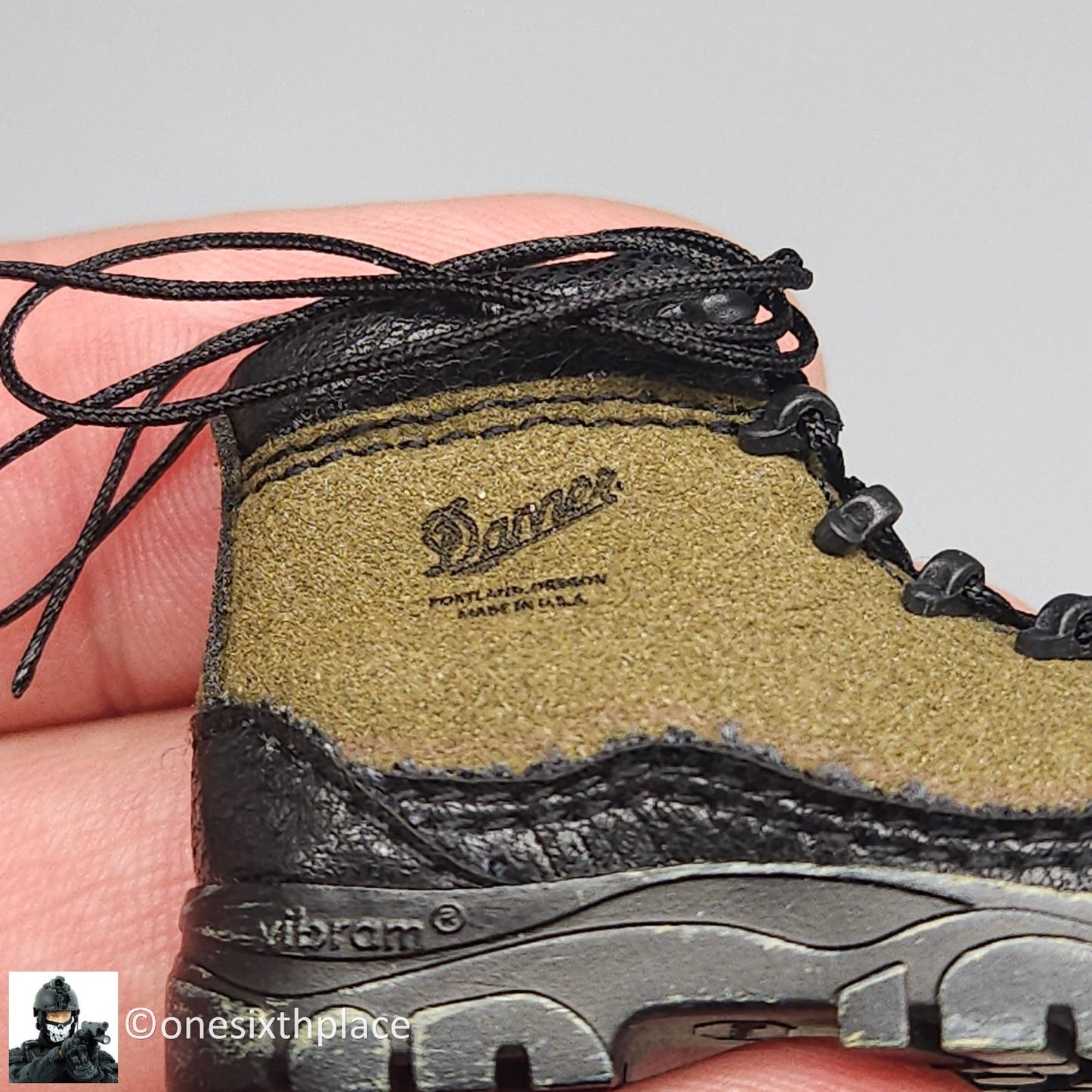 1:6 scale Easy & Simple PMC Weapon Specialist Green Danner Boots (Peg Type)