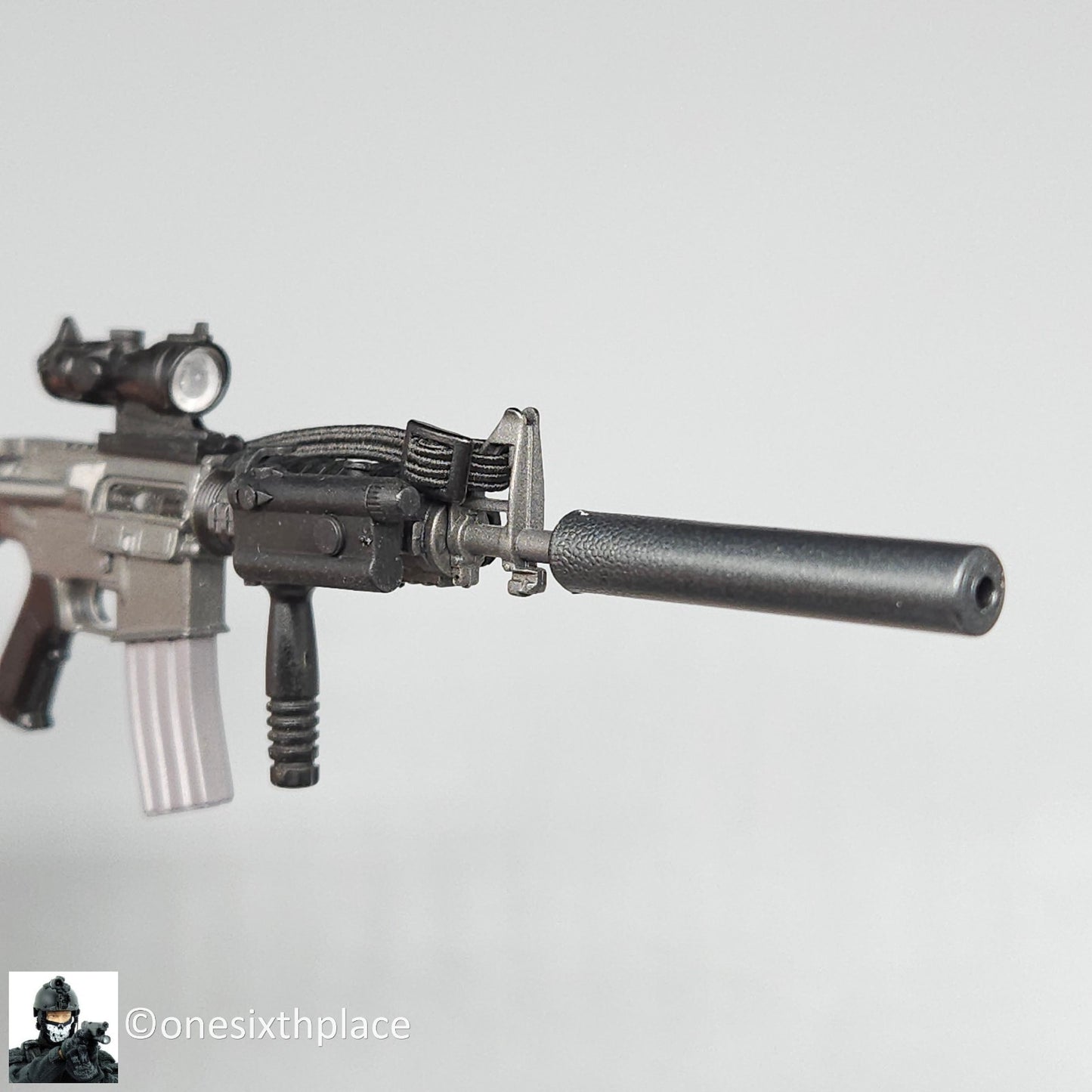 1:6 scale Dragon M4 Rifle w/ ACOG & Silencer for 12" Figures