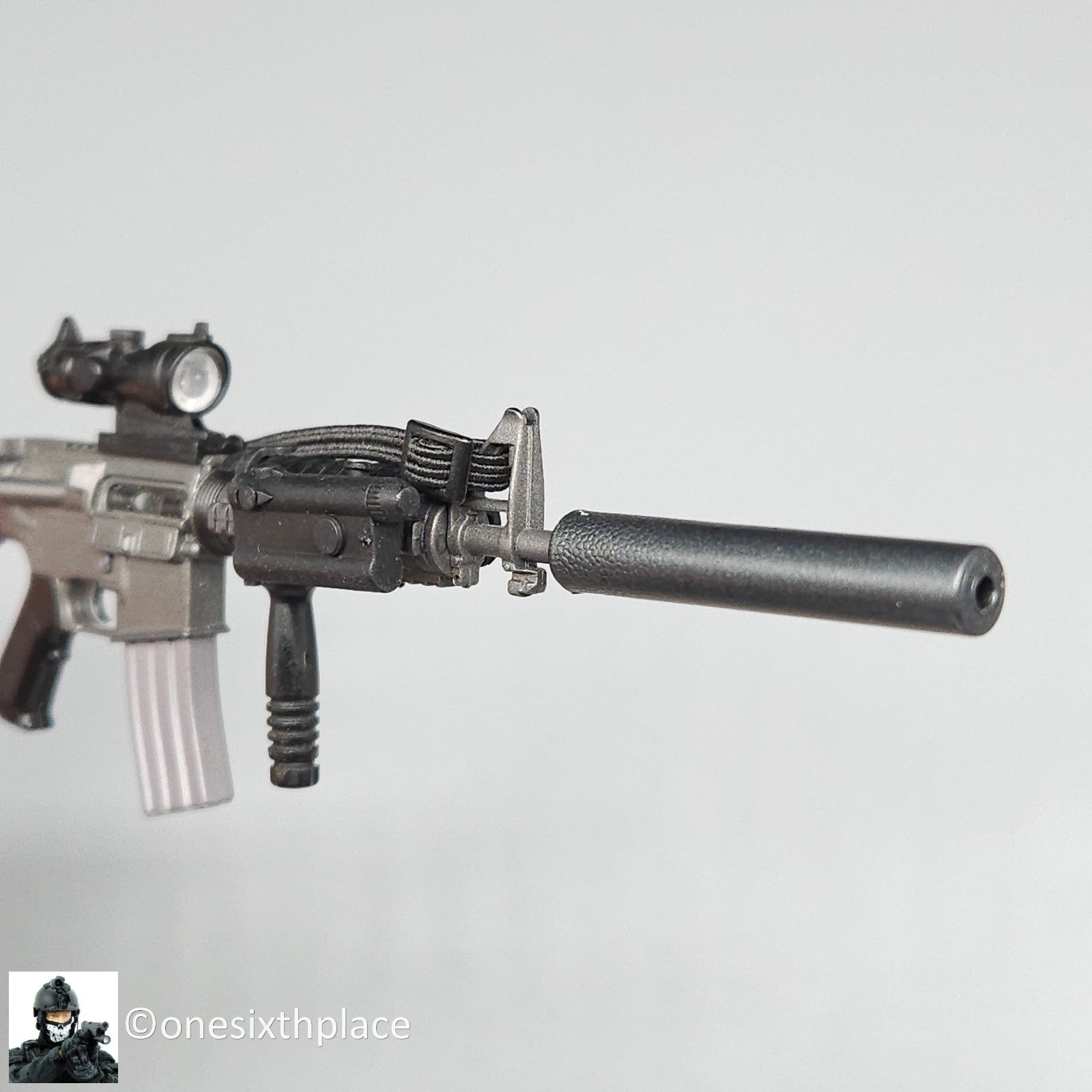 1:6 scale Dragon M4 Rifle w/ ACOG & Silencer for 12" Figures