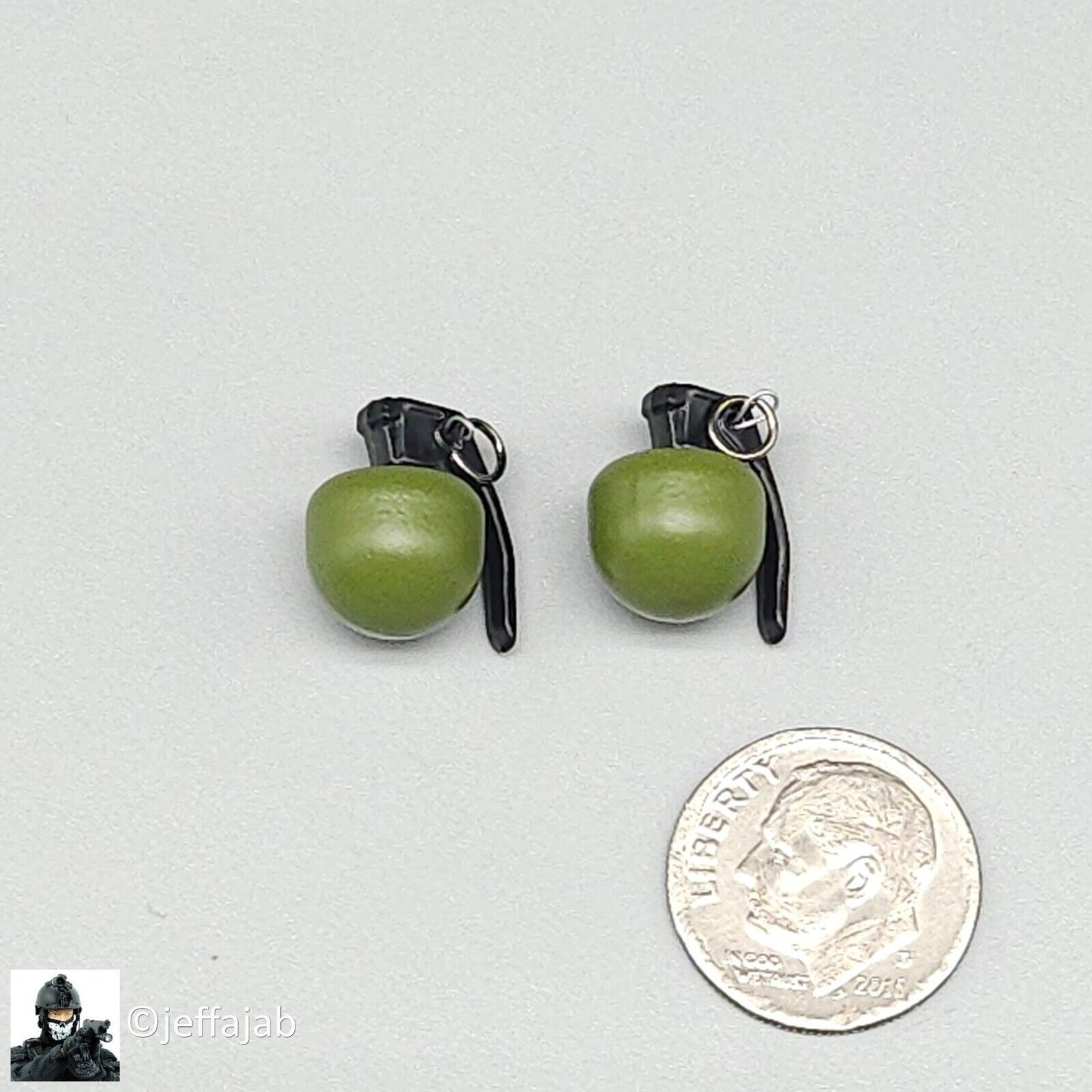 1:6 scale QO Toys Vietnam 101st Airborne Hamburger Hill Metal M67 Grenades (x2)