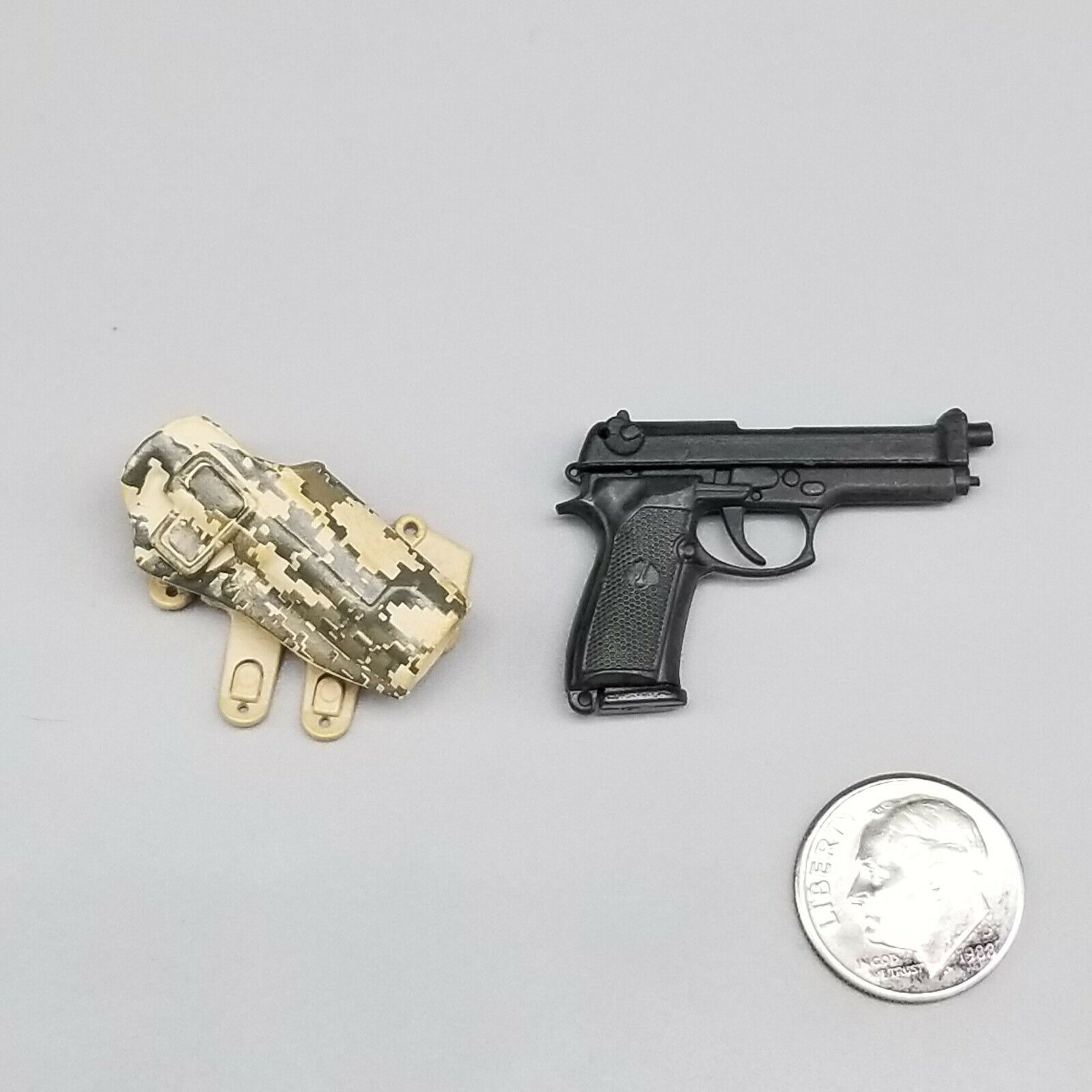 1:6 Hot Toys US Army M9 Pistol w/ ACU MOLLE Holster for 12" GI Joe Dragon