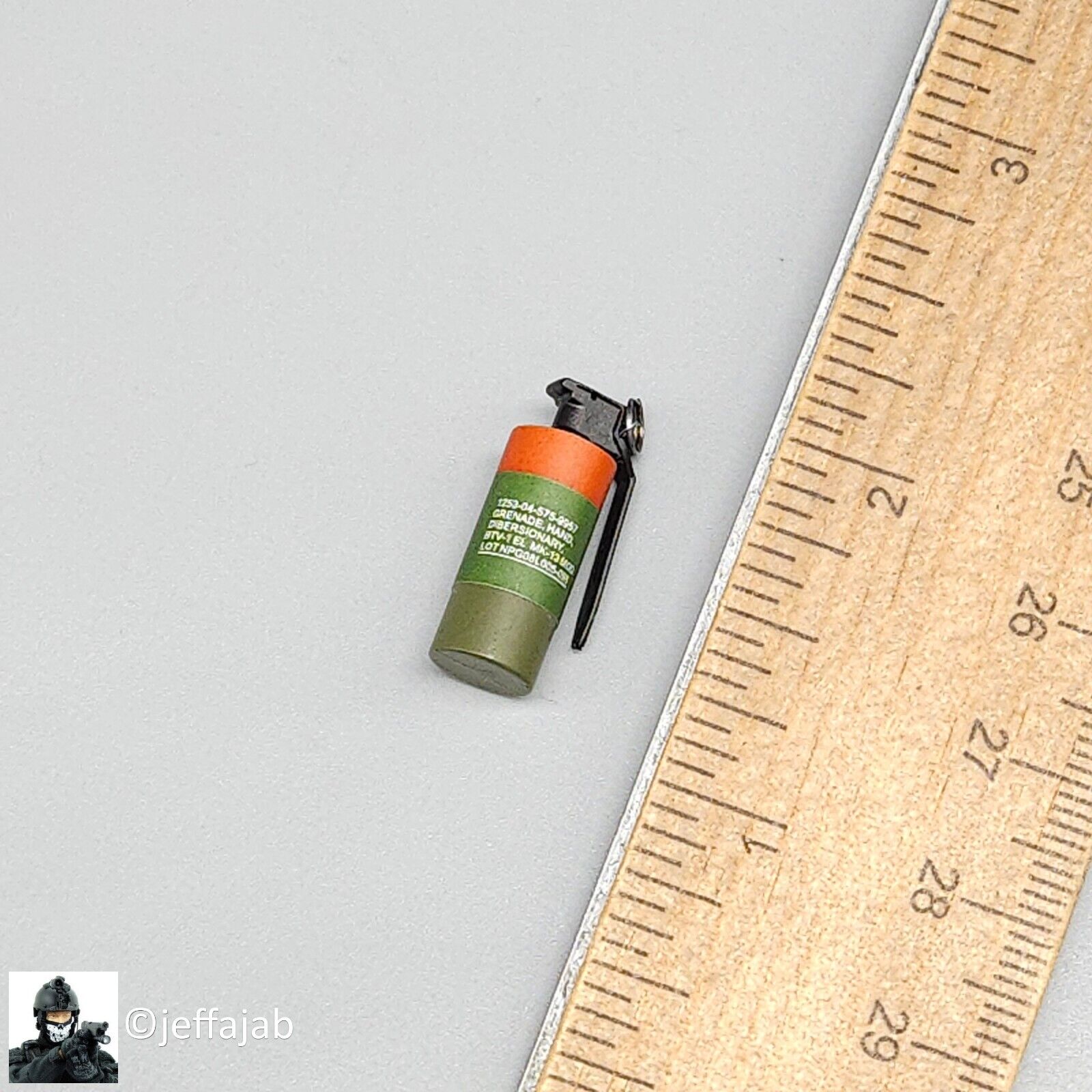 1:6 Easy & Simple Veteran Tactical Instructor Chapter II MK13 Flash Grenade (x1)