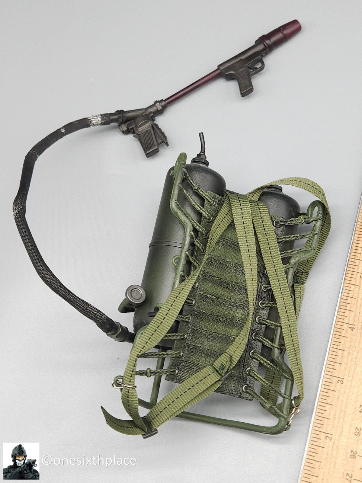 1:6 scale Dragon WWII USMC Sonny M2.2 Portable Flame Thrower for 12" Figures