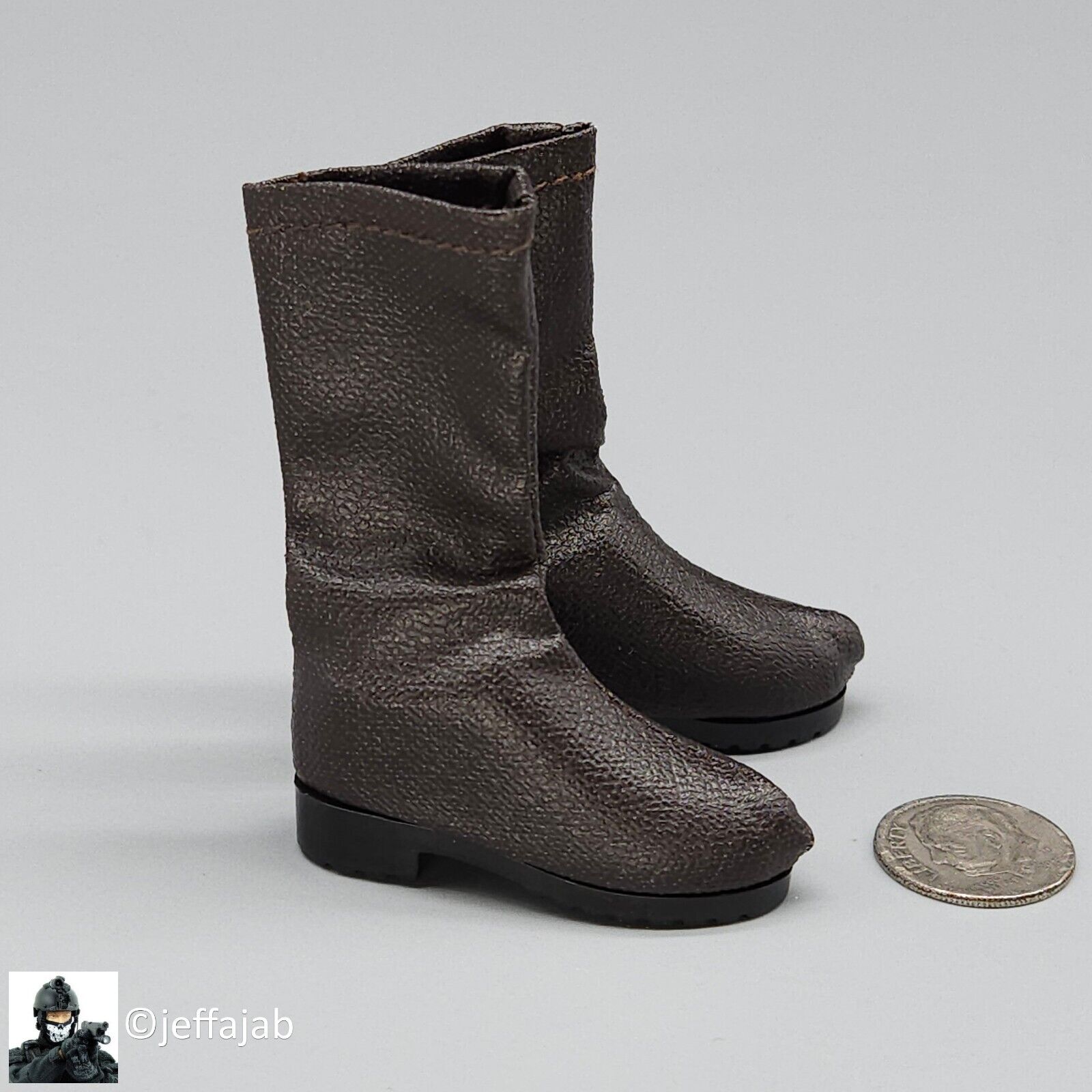 1:6 Triad Toys Female Brown Boots (w/ Pegs) for 12" Figures