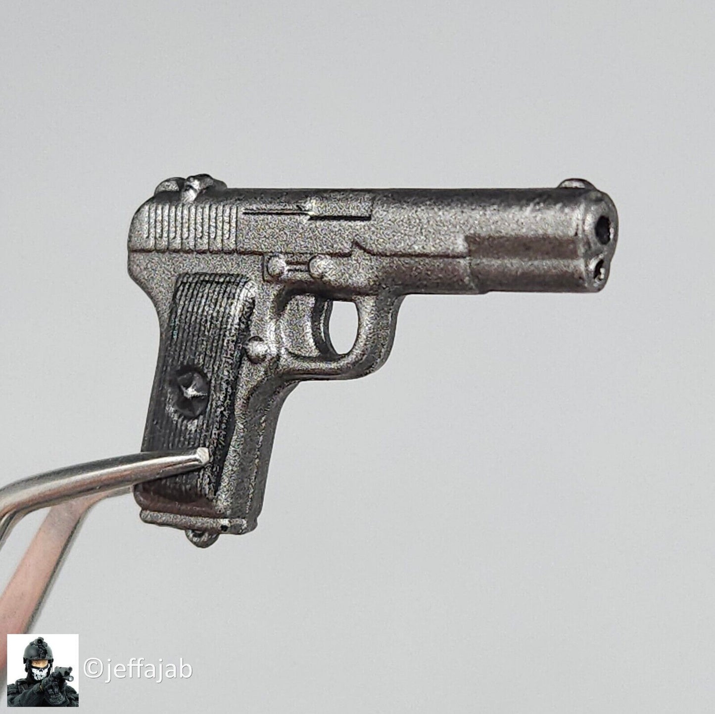 1:6 scale Alert Line WWII Soviet NKVD Officer T-33 Pistol (Metal) for 12" Figure