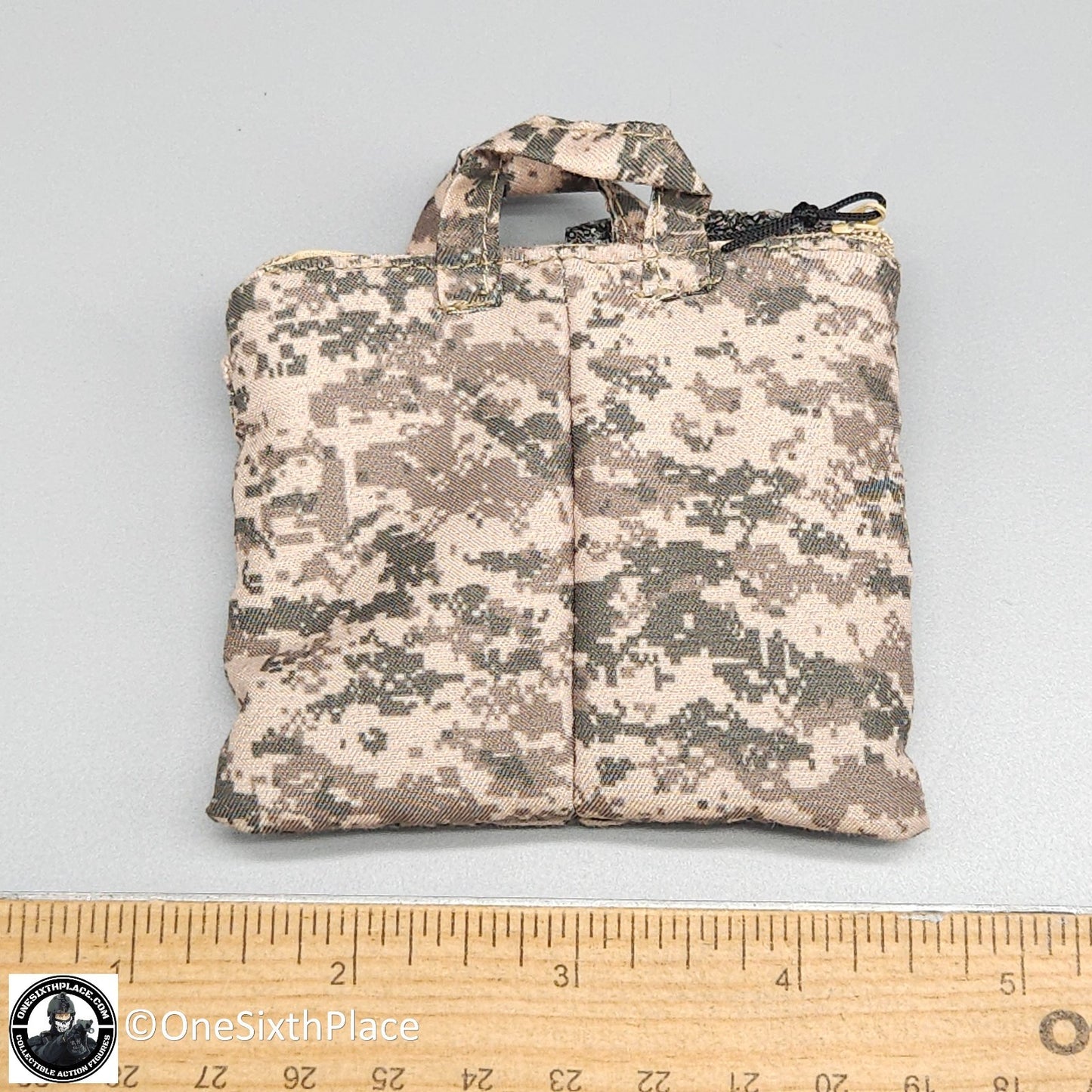 1:6 scale ACU Camo Aircrew Pilot Helmet Flight Bag for 12" Figures