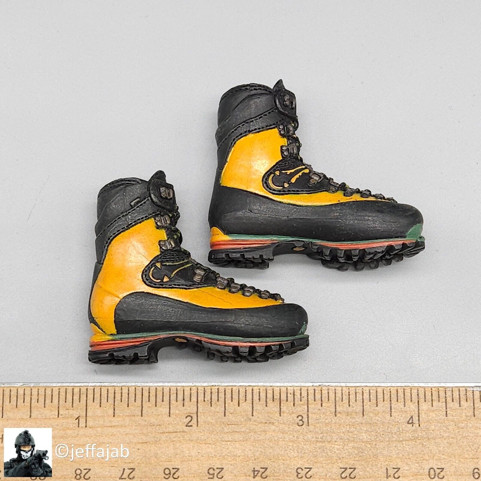 1:6 Hot Toys Special Forces Mountain Ops Sniper Cold Weather Boots  12" Figure