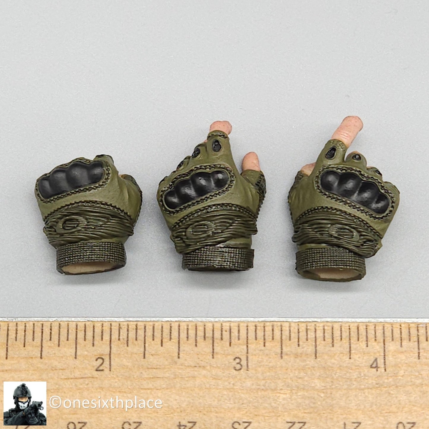 1:6 scale Soldier Story The Division 2 Agent Brian Johnson Gloved Hands