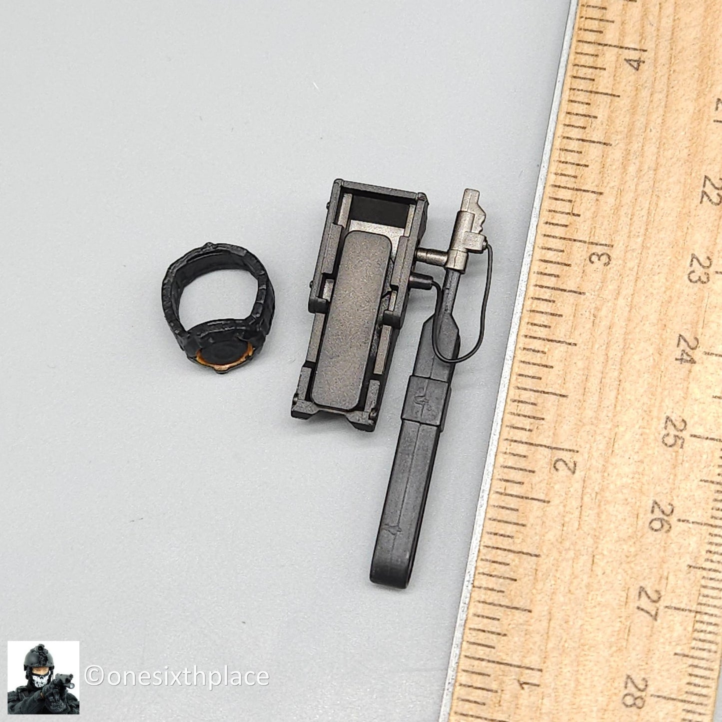 1:6 scale VTS Toys Darkzone Agent ISAC Brick Comm Relay & Watch for 12" Figures