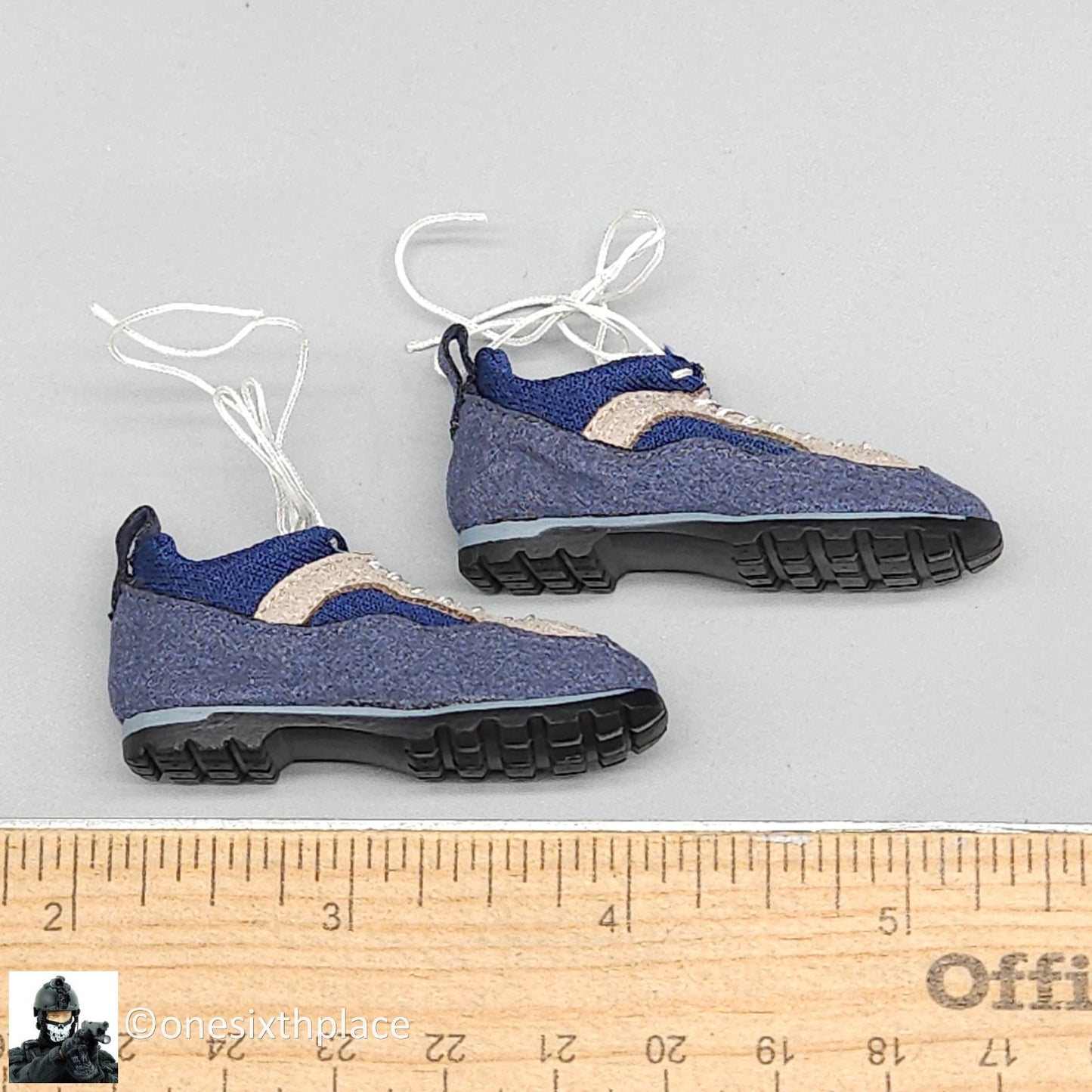 1:6 scale Flagset Serbia Sniper Mens Cloth Sneakers (Foot Type) for !2" Figures