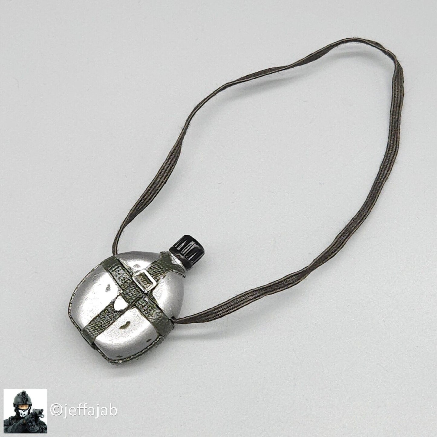 1:6 scale Dragon Vietnam Viet Cong Linh Canteen (Plastic) for 12" Figures