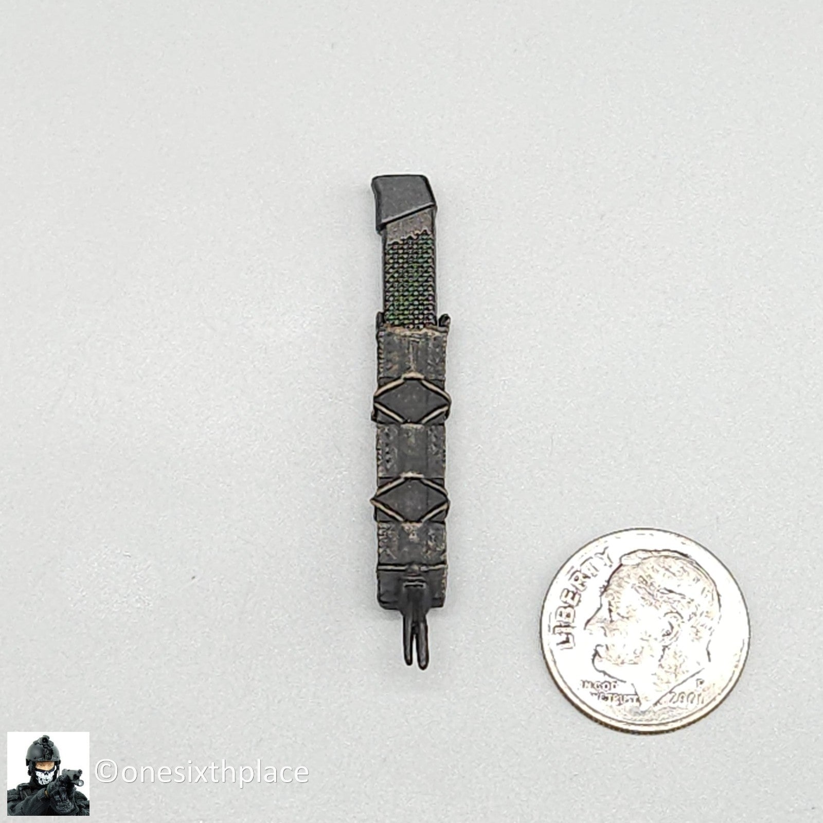 1:6 scale Hot Toys Deadpool 2 Cable Camo Extended Pistol Mag Black Pouch MMS583