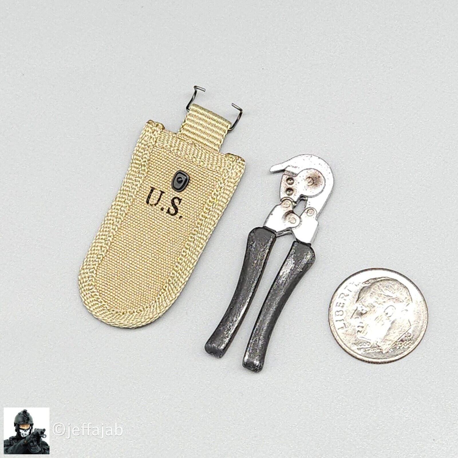 1:6 scale DiD WWII Sergeant Horvath Metal Wire Cutters w/Carrier for 12" Figures