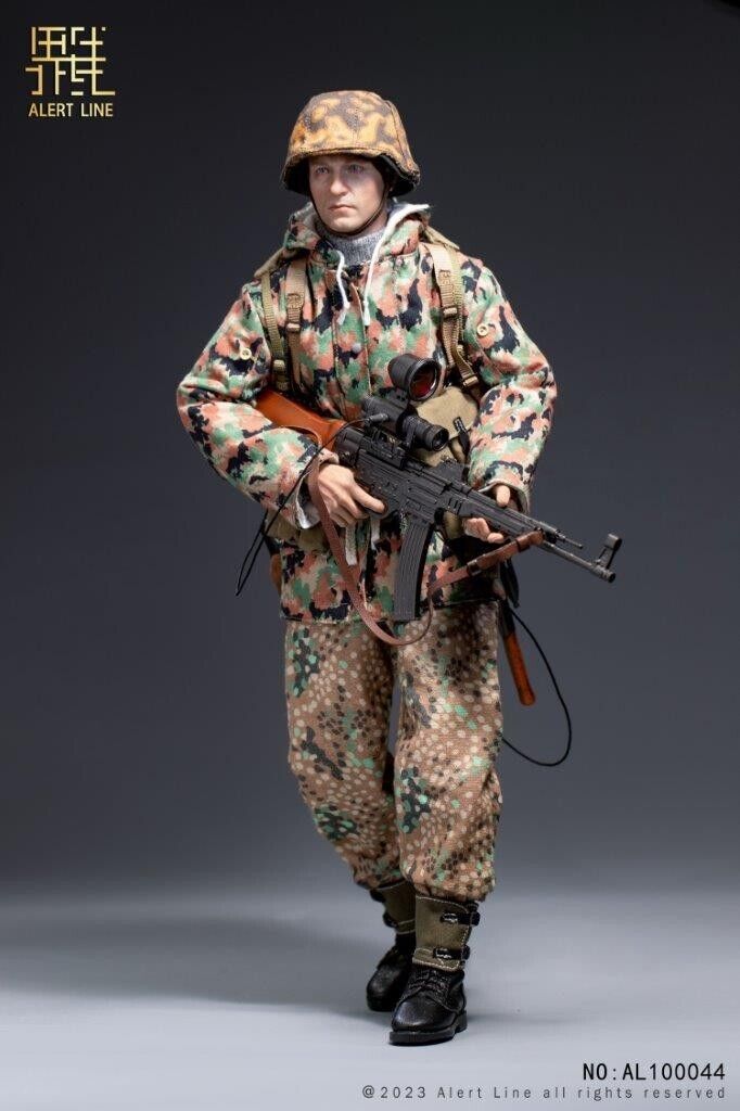 1:6 scale Alert Line WWII German Waffen SS Soldier 12" Figure 100044