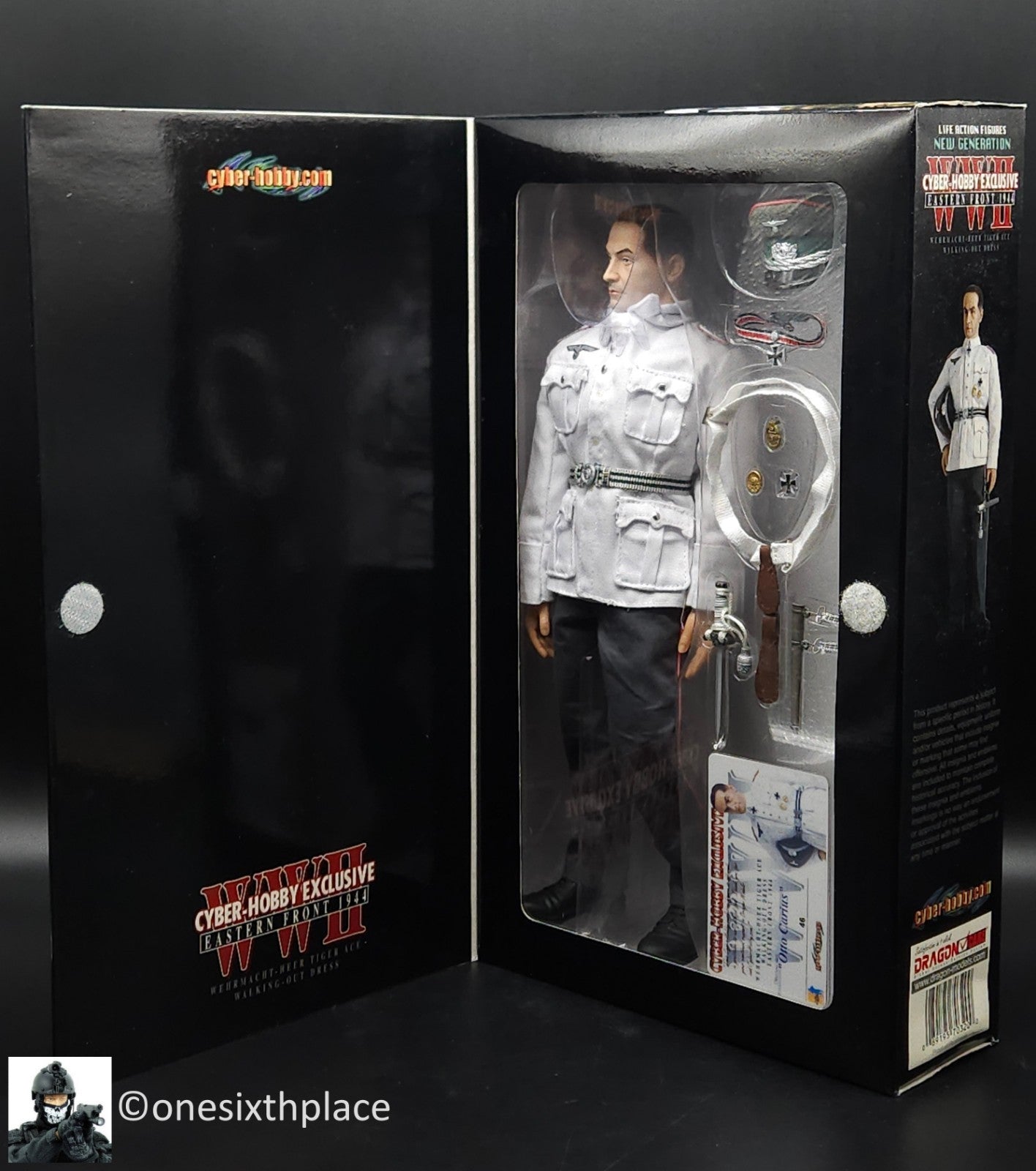 1:6 Dragon Cyber-Hobby WWII German Commander Oberleutnant Otto Carius 12" Figure