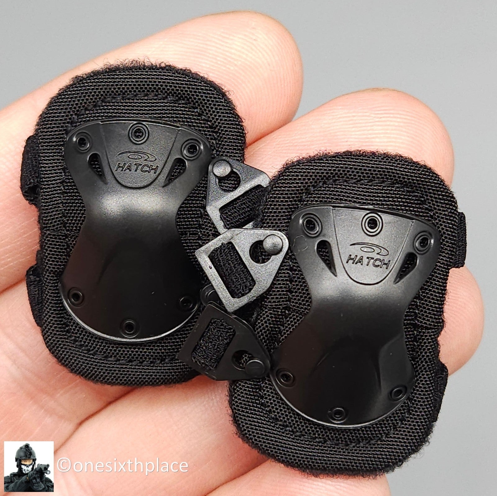 1:6 DamToys Extreme Zone Agent Hugh Laphroaig Hatch Knee Pads for 12" Figures