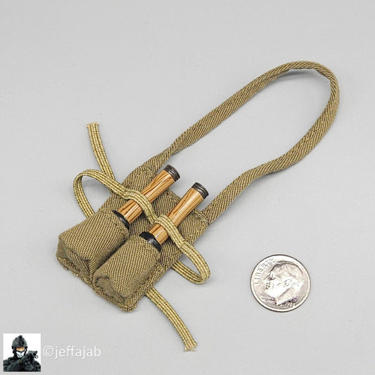1:6 scale Dragon Vietnam Female Viet Cong Linh Grenades w/ Pouch for 12" Figures