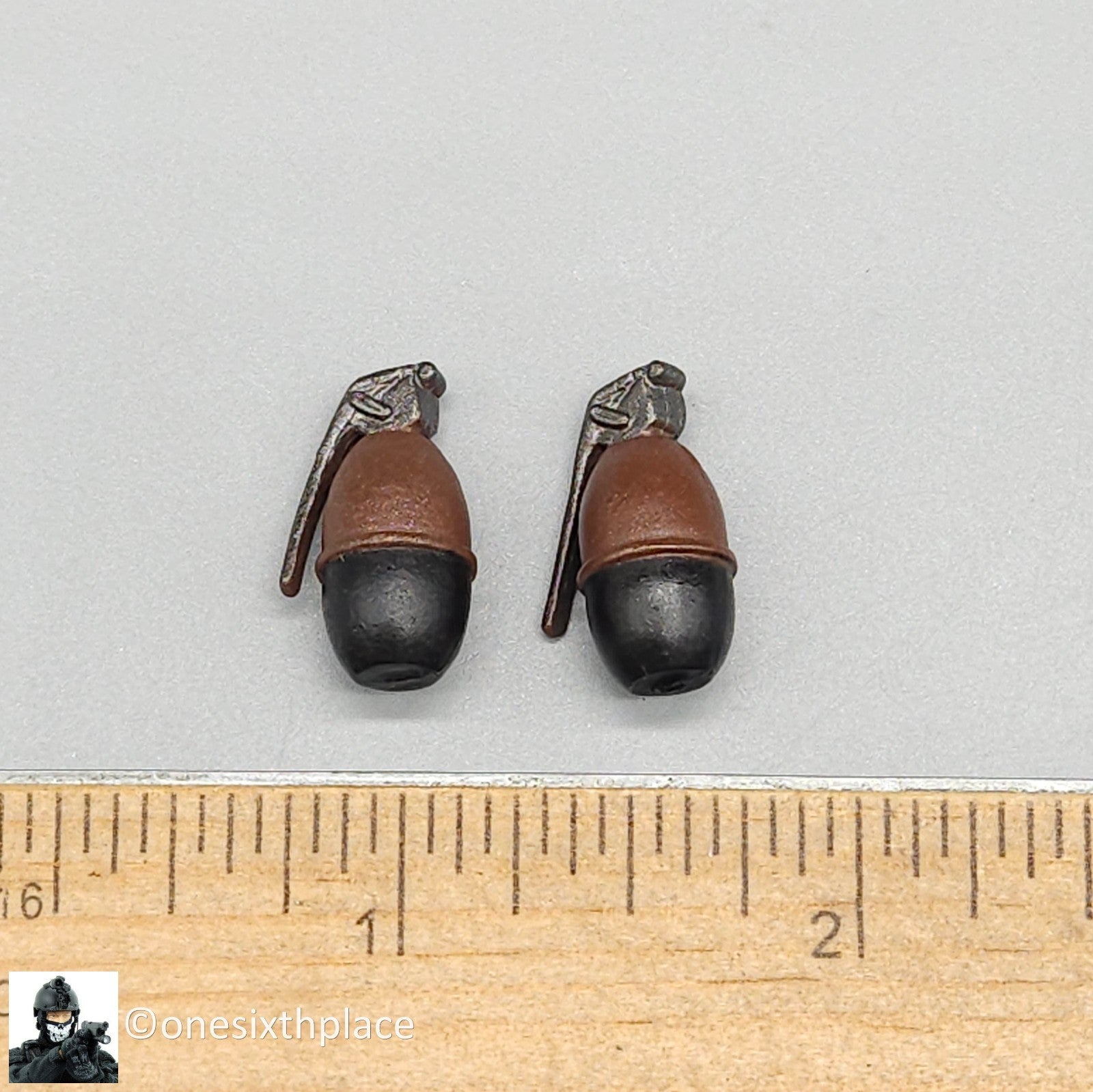 1:6 scale Ultimate Soldier Vietnam SEAL Mk1 Illumination Grenades (x2)