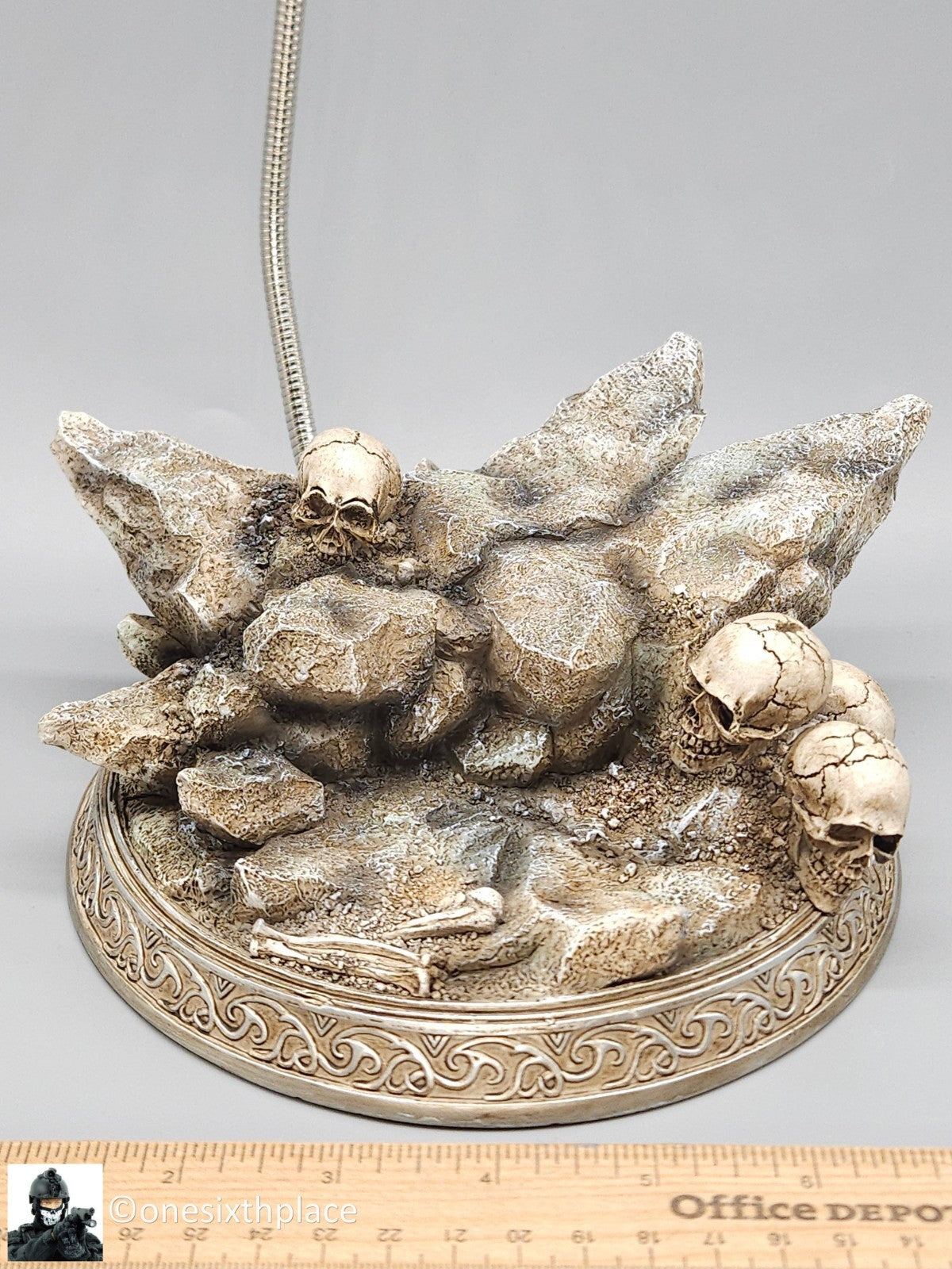 1:6 TBLeague PL2022-202B Hell’s Messenger Silver Display Stand for 12" Figures