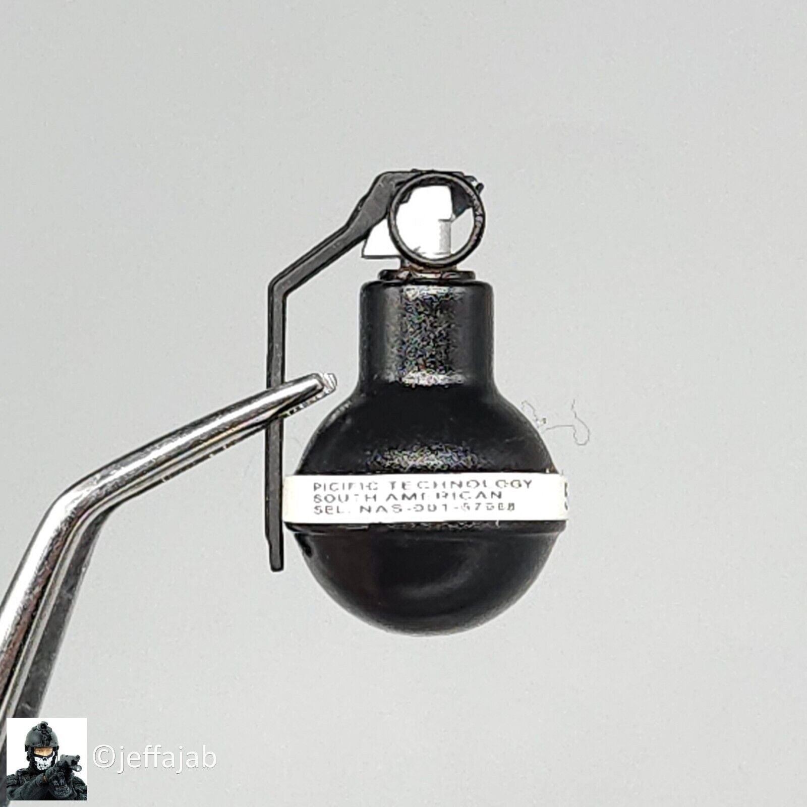 1:6 scale BBI Terminate Lucifer Plastic 519CS Grenade for 12" Figures BHD