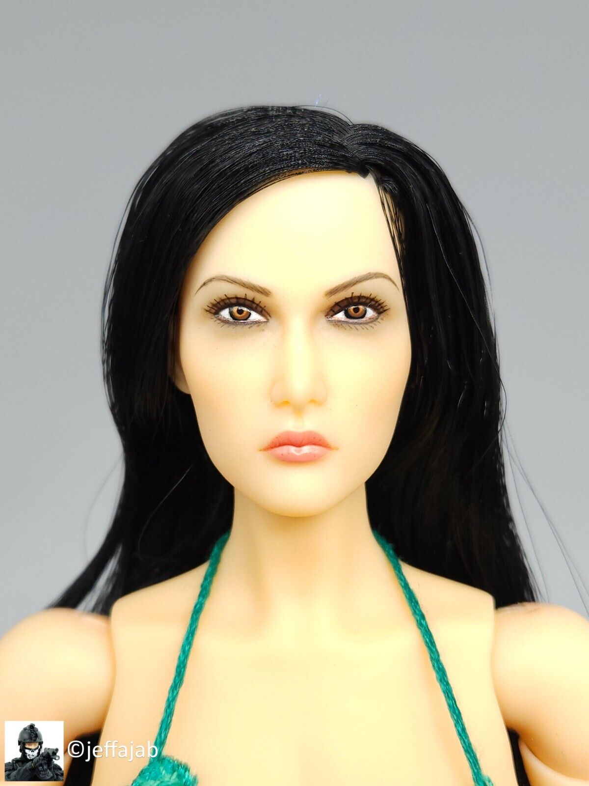 1:6 Triad Toys Otaku 1.2 Brunette Female Head Sculpt for 12" Figures