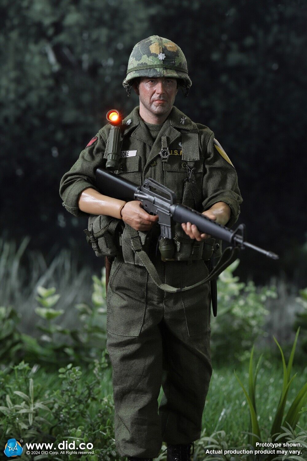1:6 scale DiD Vietnam War US Army Lt Col Moore LED Flashlight
