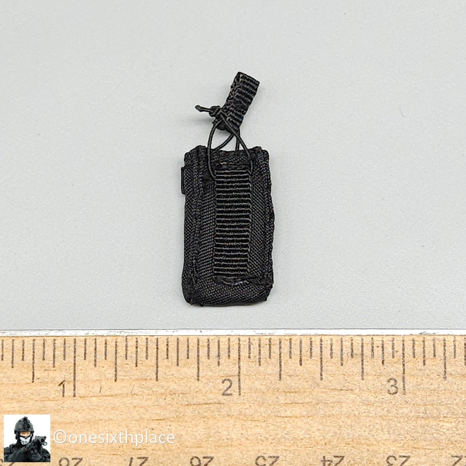 1:6 Soldier Story PUBG Battlegrounds Female Taego Black Rifle Mag Pouch (x1)