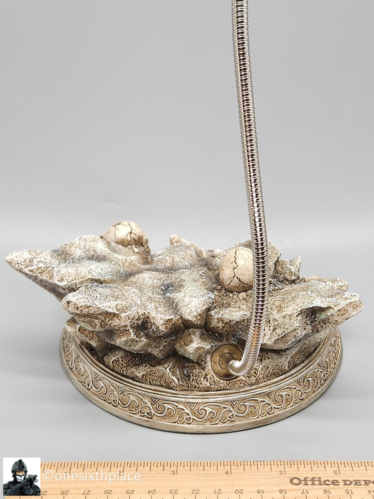 1:6 TBLeague PL2022-202B Hell’s Messenger Silver Display Stand for 12" Figures