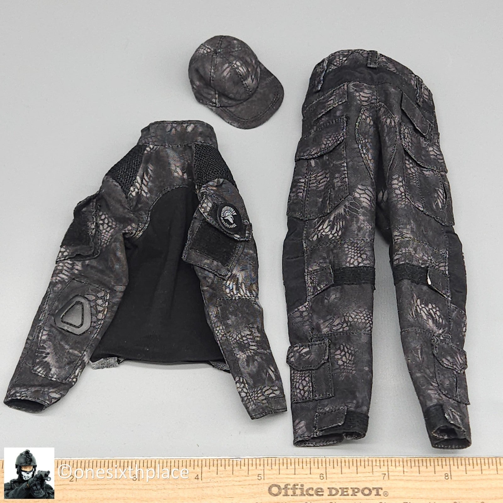 1:6 scale MC Toys Mens Black Python Camo Combat Uniform for 12" Figure