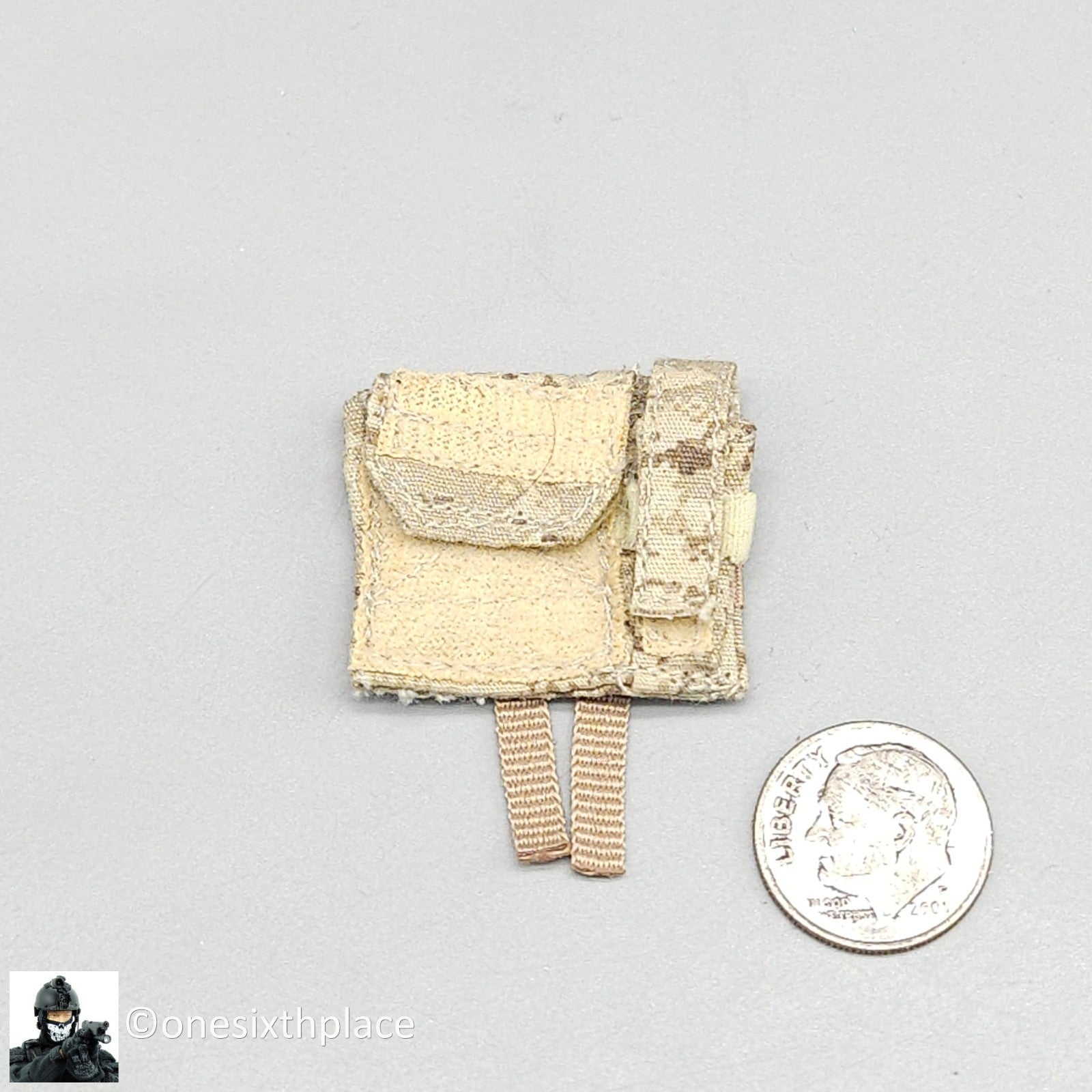 1:6 scale Toys City AOR1 Camo Admin Pouch for 12" Figures