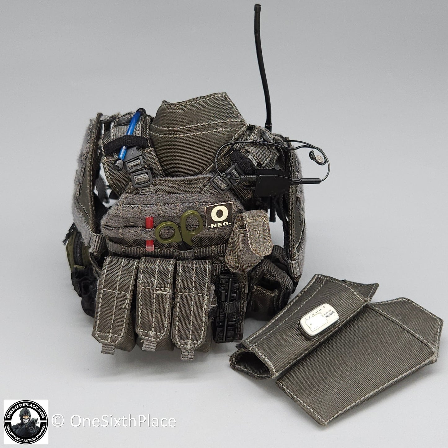 1:6 Easy & Simple ZERT Juggernaut Sully Gray Plate Carrier w/ Pouches Assembled