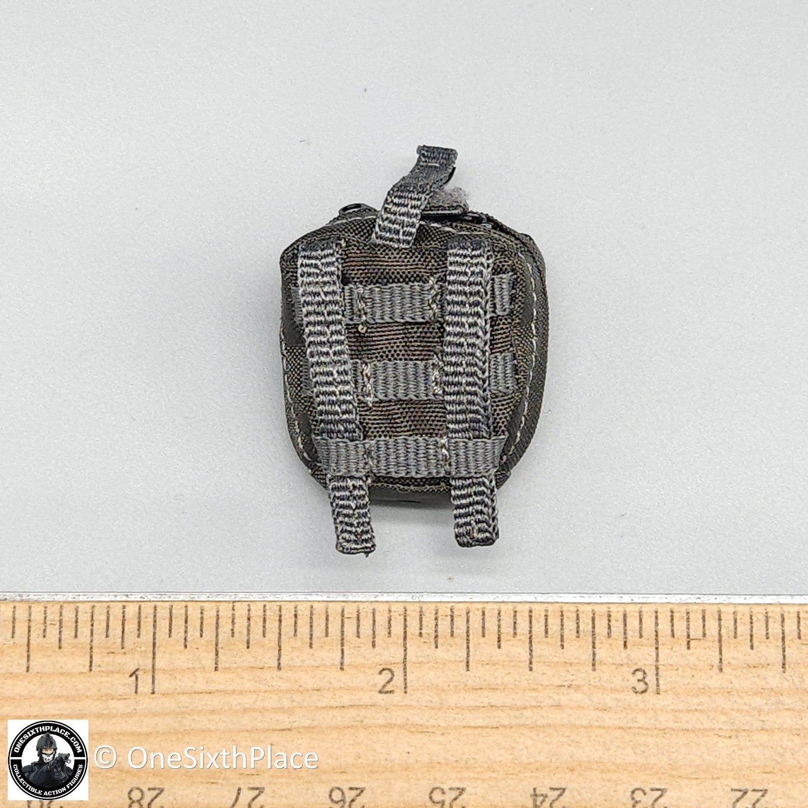 1:6 scale Easy & Simple ZERT Juggernaut Sully Gray Medic IFAK Pouch (x1)