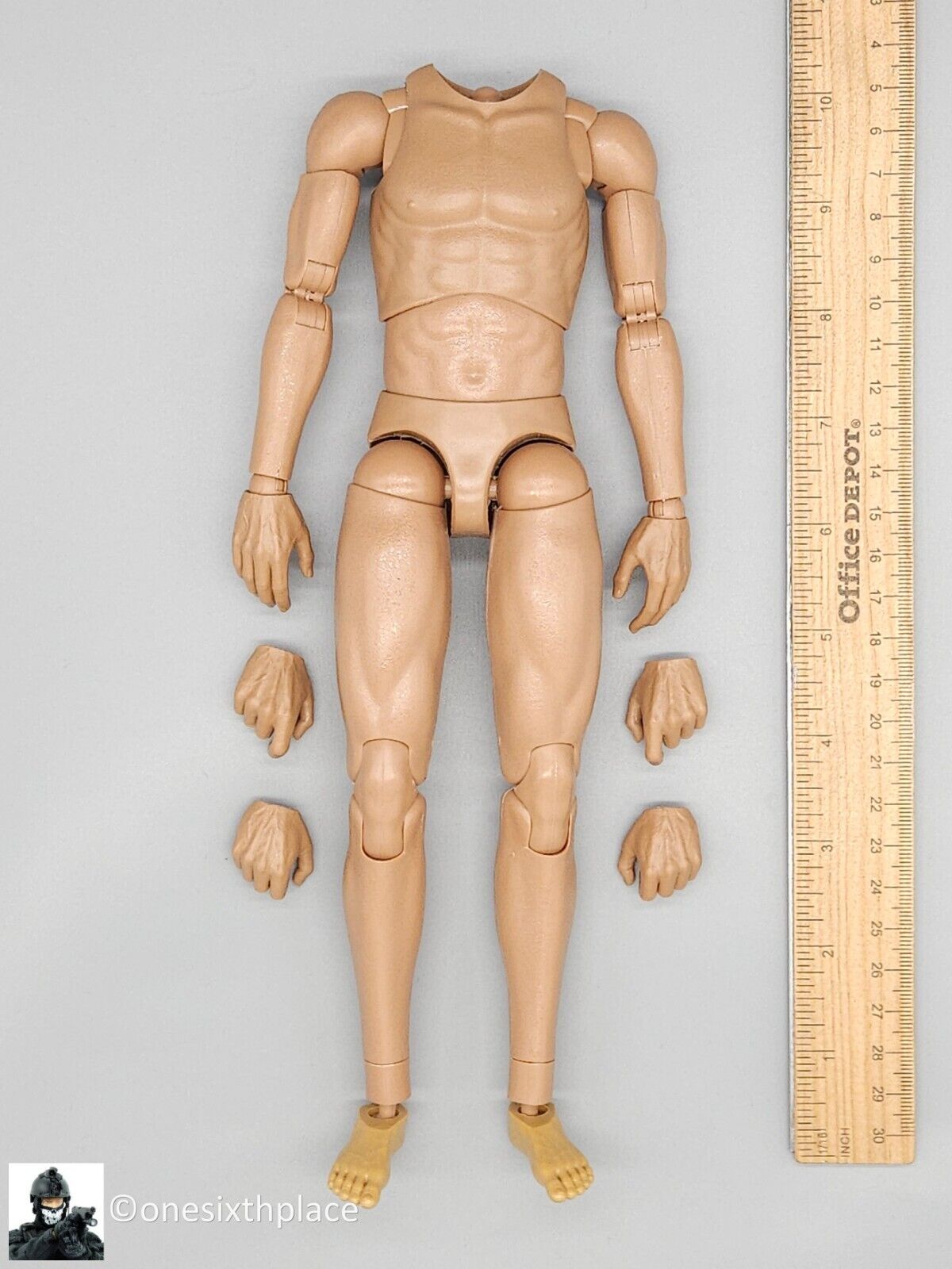 1:6 QO Toys Vietnam US Army Corpsman Male Body w/ Hands for 12" Figures
