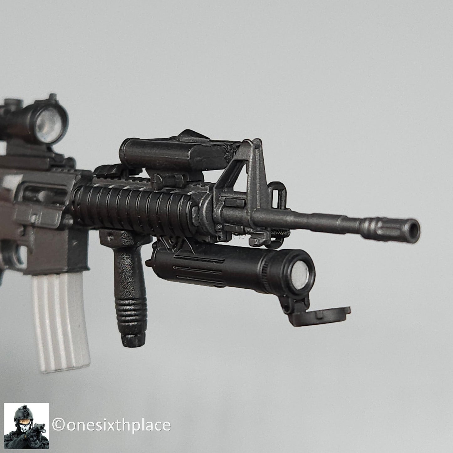 1:6 scale Dragon M4 Rifle w/ ACOG Sight & Tac Light for 12" Figures SWAT