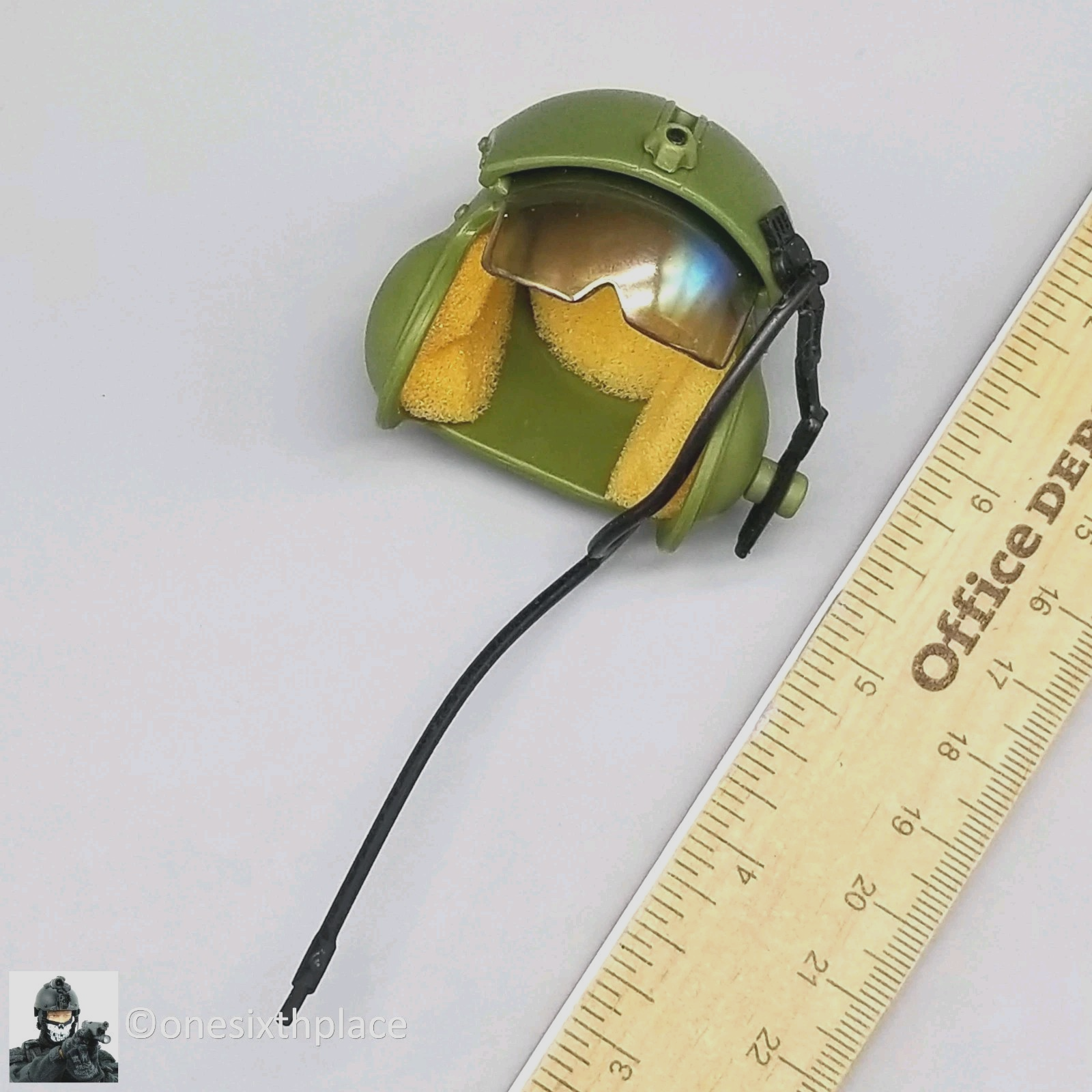 1:6 scale Hasbro US Army Female Helicopter Pilot Helmet 12" Figures
