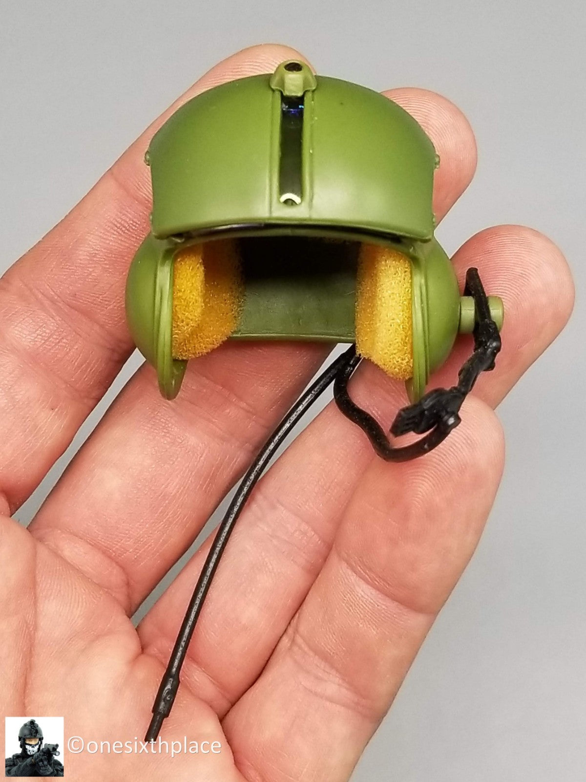 1:6 scale Hasbro US Army Female Helicopter Pilot Helmet 12" Figures