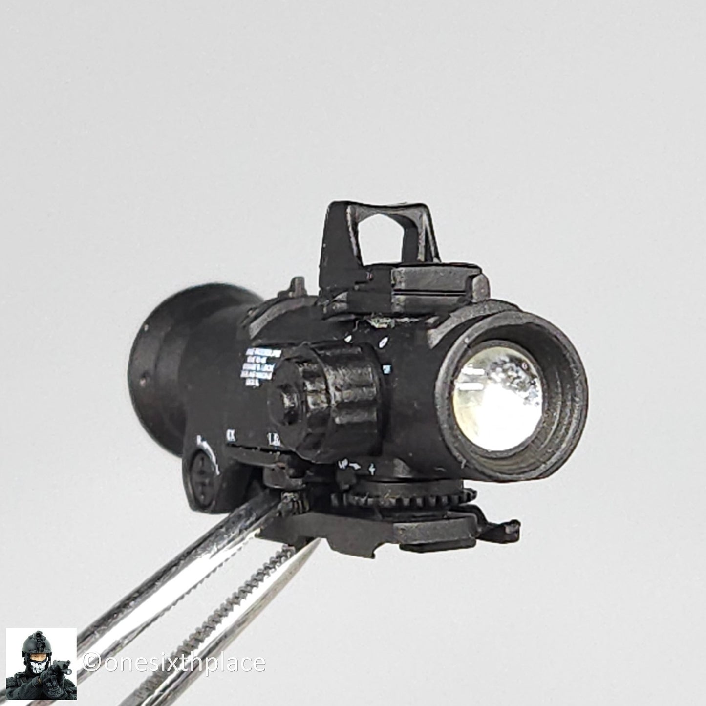 1:6 scale DamToys Elcan Specter DR 1.5x-6x Sight Scope for 12" Figures