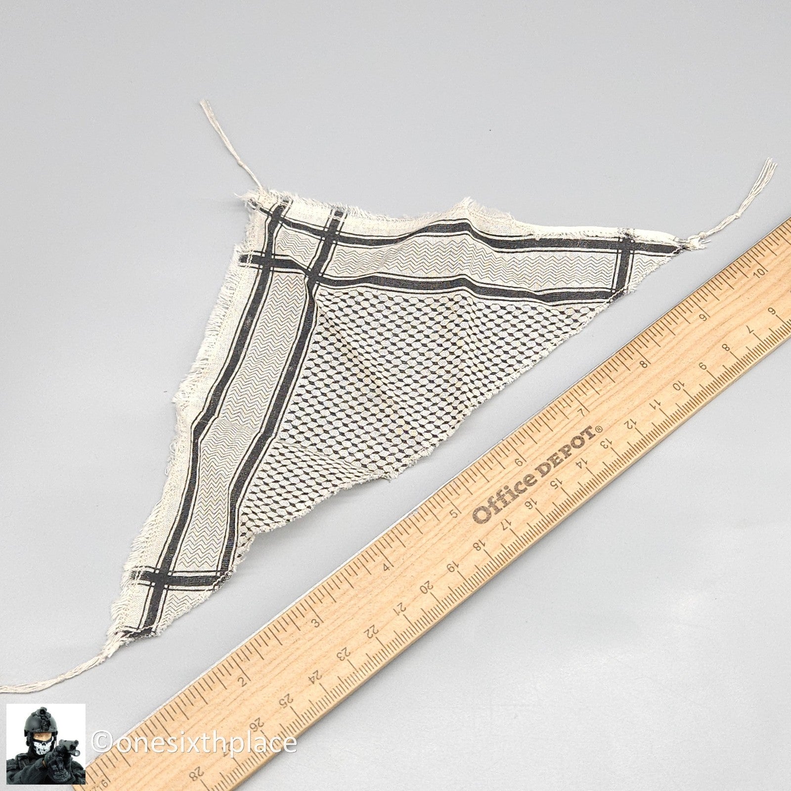 1:6 scale DamToys Black & White Shemagh Scarf for 12" Figures