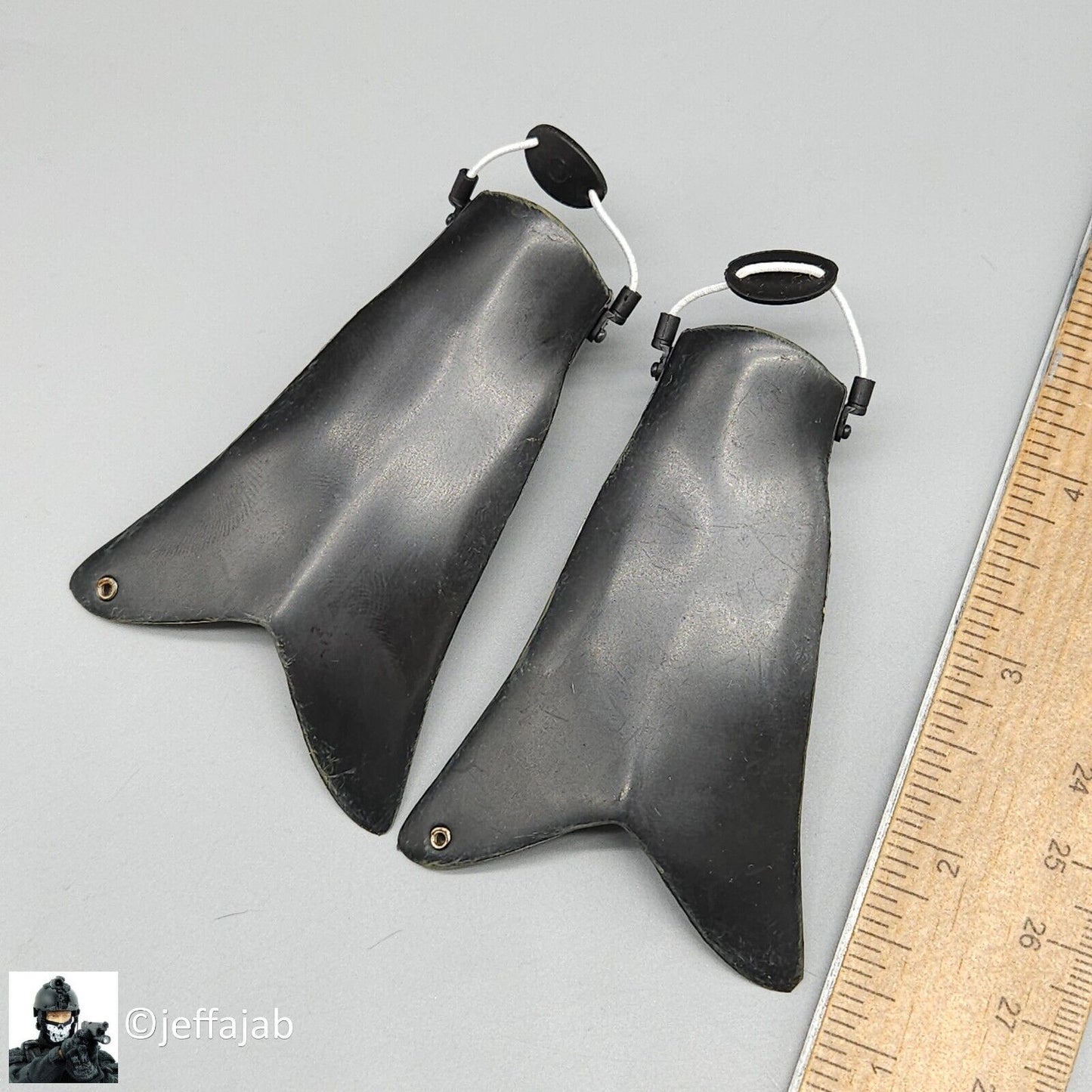 1:6 Hot Toys Navy SEAL UDT SCUBA Diving Fins for 12" Figures