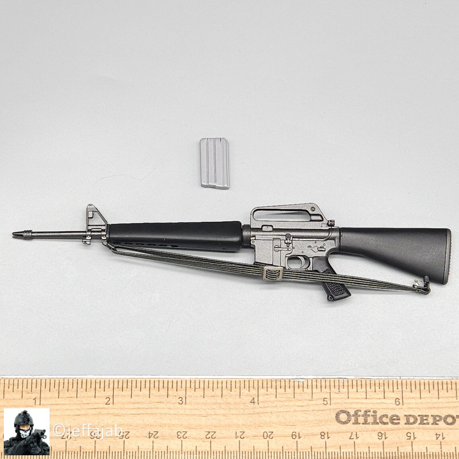 1:6 scale Dragon Vietnam USMC Russell M16 Rifle for 12" Figures