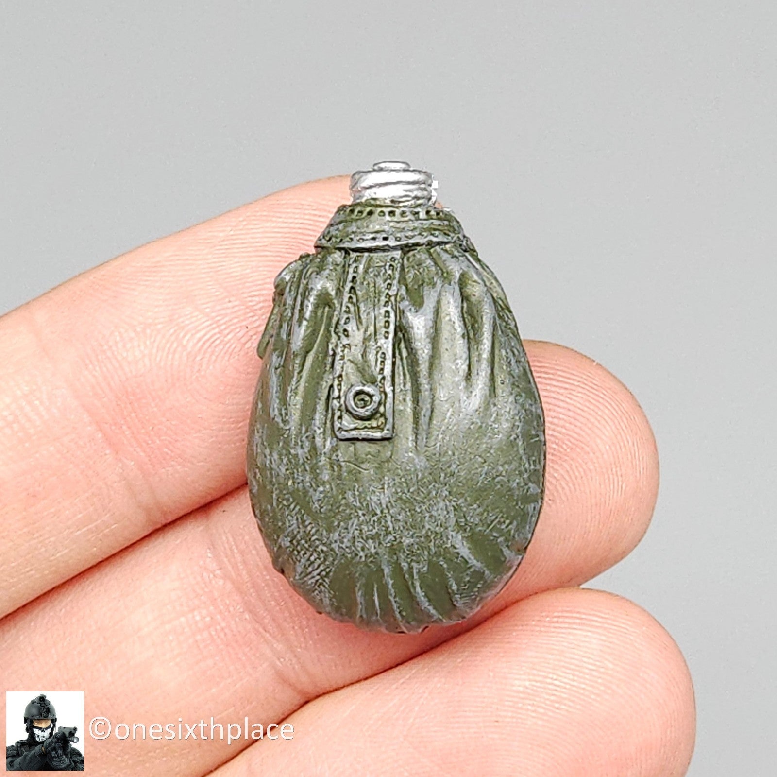 1:6 Dragon WWII Russian Female Sniper Svetlana Canteen for 12" Figures