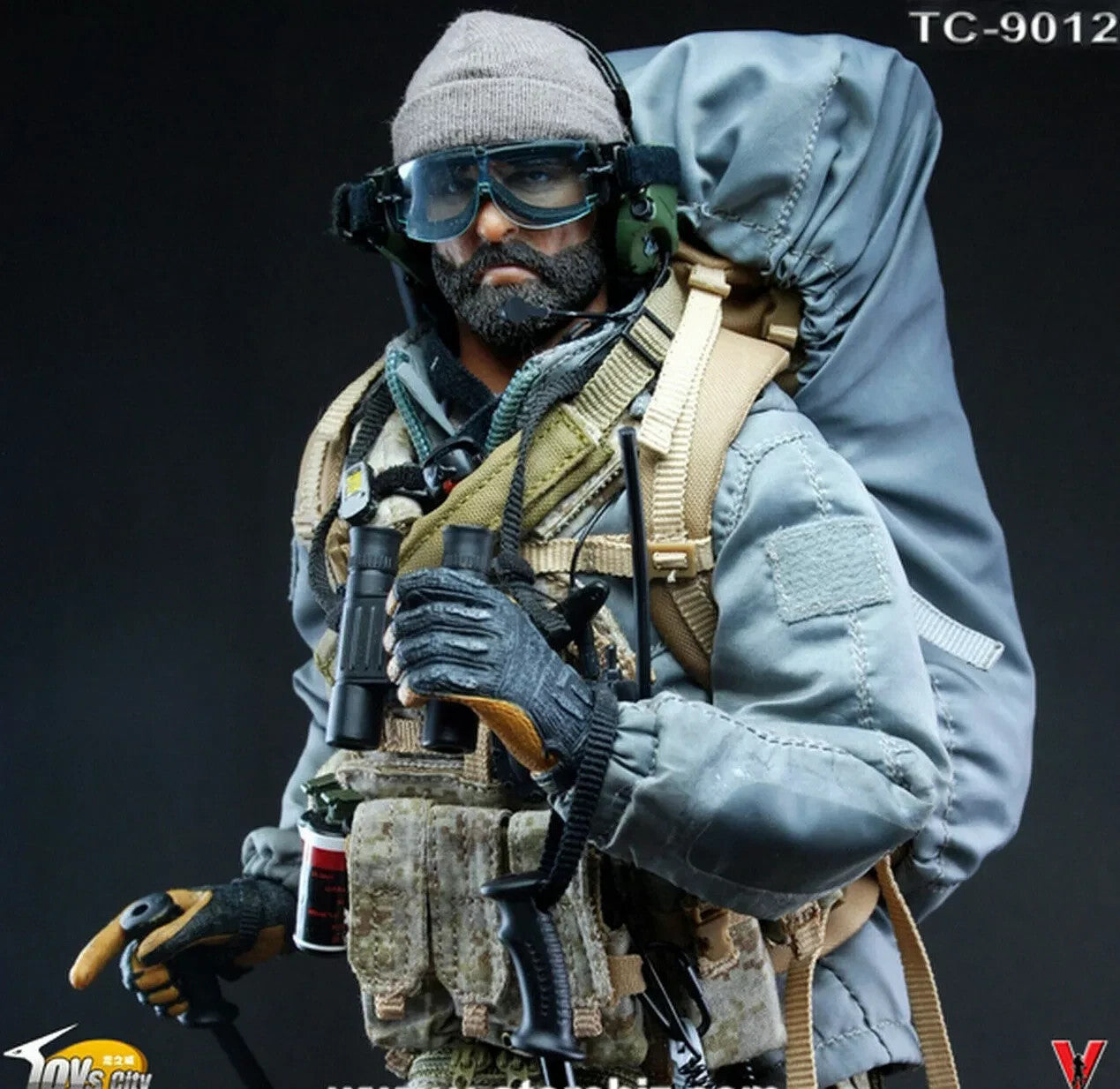 1:6 scale Toys City AOR1 Camo Admin Pouch for 12" Figures