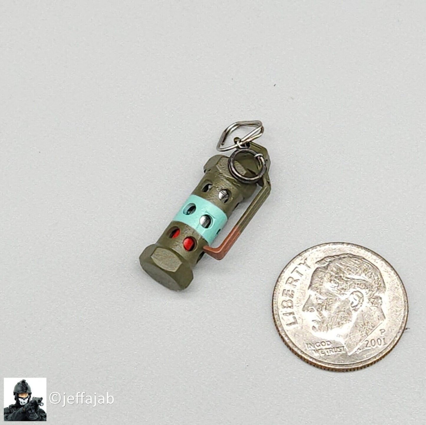 1:6 Soldier Story The Division 2 Agent Brian Johnson Flashbang Grenade (x1)