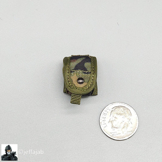 1:6 scale DamToys 75th Ranger Regiment Airborne Woodland Camo Grenade Pouch (x1)