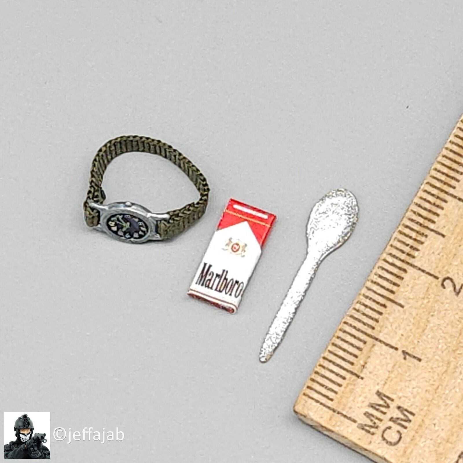 1:6 QO Toys Vietnam 101st Airborne Hamburger Hill Watch Cigarettes Spoon Set